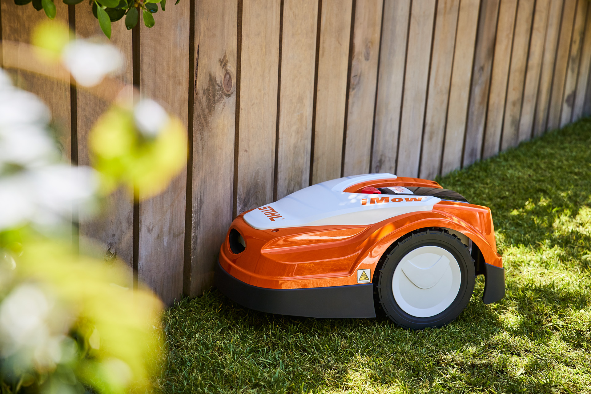 Imagen del robot cortacésped ¡MOW®