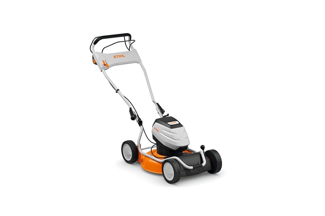 Cortacésped para mulching STIHL RMA 2 RV sobre fondo blanco